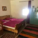 بيت للعطل Bohemia Retreat *